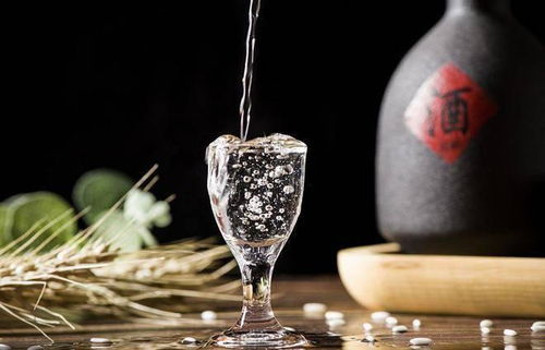 白酒新国标今日起正式实施,酒精调制和勾兑酒被踢出白酒行列