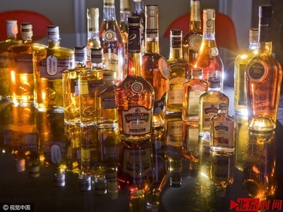 俄罗斯55人喝沐浴露致死 或是限酒惹的祸