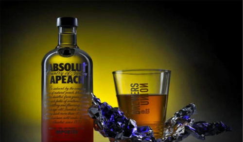 世界最烈的5种酒,俄罗斯壮汉都顶不住,中国这个喝过的都是爷们